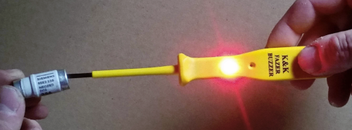 FAZER-BUZZER - spradzanie bezpieczników.png